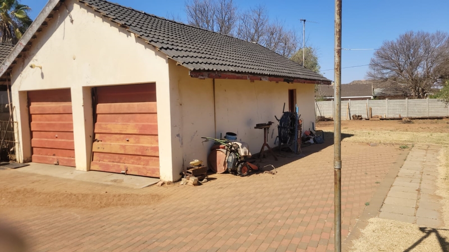 3 Bedroom Property for Sale in Flimieda North West